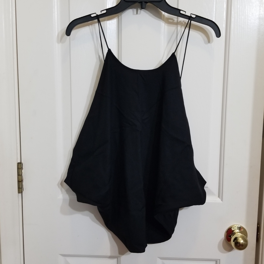 Ji oh cold shoulder top